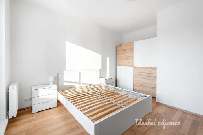 Pronájem bytu 3+kk, Praha - Letňany, Hlučkova, 74 m2