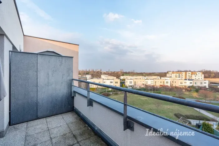 Pronájem bytu 3+kk, Praha - Letňany, Hlučkova, 74 m2