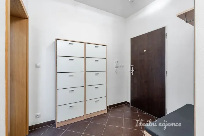Pronájem bytu 3+kk, Praha - Letňany, Hlučkova, 74 m2