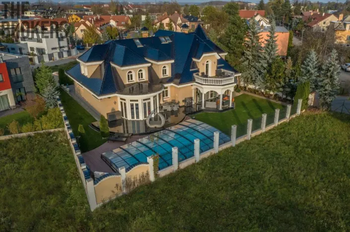 Prodej rodinného domu, Praha - Dolní Měcholupy, U přejezdu, 359 m2