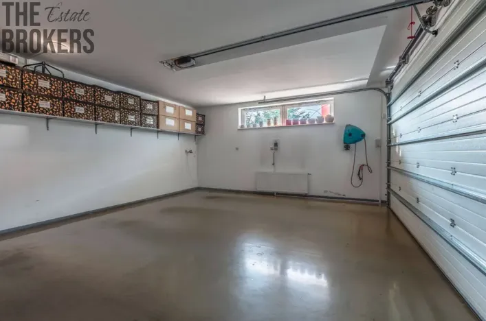 Prodej rodinného domu, Praha - Dolní Měcholupy, U přejezdu, 359 m2