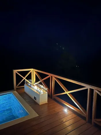 Prodej rodinného domu, Coxen Hole, Roatán, Honduras, 238 m2