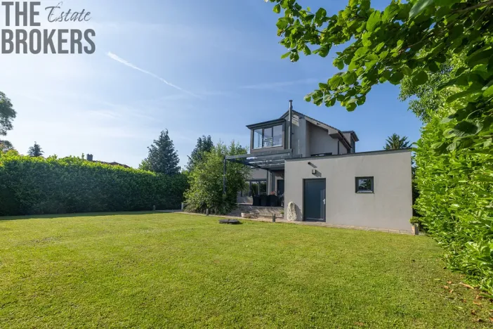 Prodej rodinného domu, Praha - Lahovice, K novým domkům, 300 m2