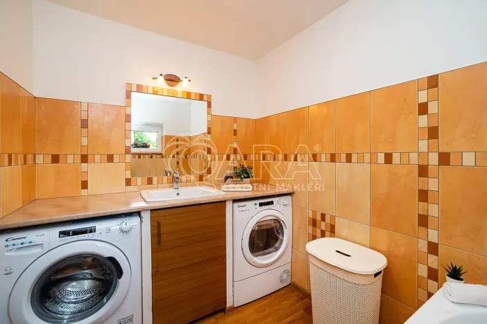 Pronájem bytu 5+1, Praha - Stodůlky, Živcových, 105 m2