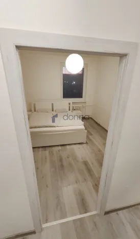 Pronájem bytu 2+1, Praha, Tupolevova, 53 m2