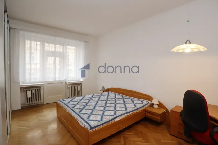 Pronájem bytu 2+1, Praha, Lucemburská, 81 m2