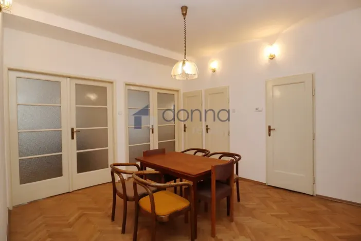 Pronájem bytu 2+1, Praha, Lucemburská, 81 m2