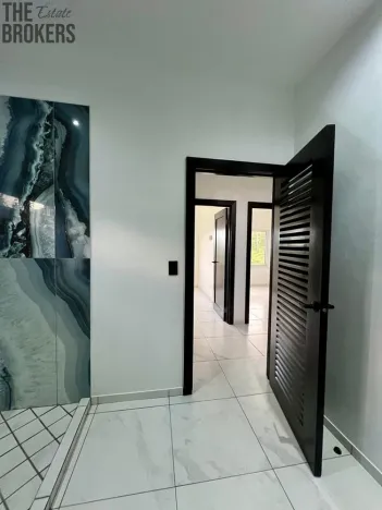 Prodej rodinného domu, Coxen Hole, Roatán, Honduras, 90 m2