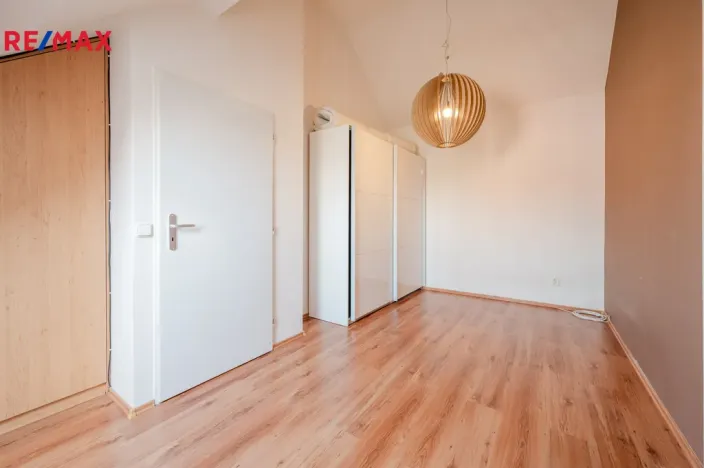 Prodej rodinného domu, Nupaky, K Parku, 115 m2