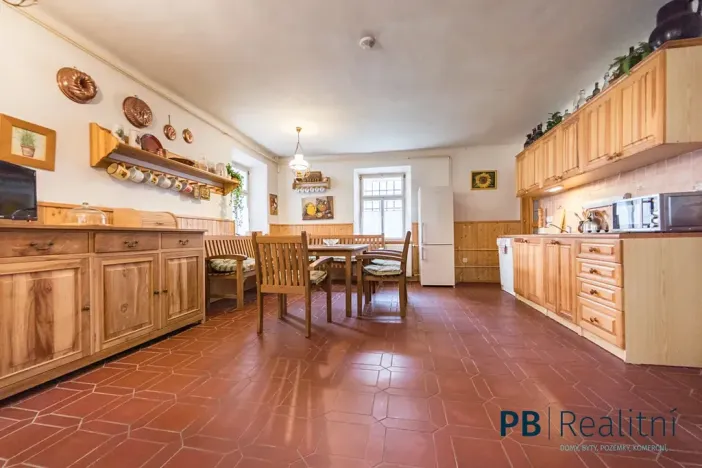 Prodej rodinného domu, Křemže, 450 m2