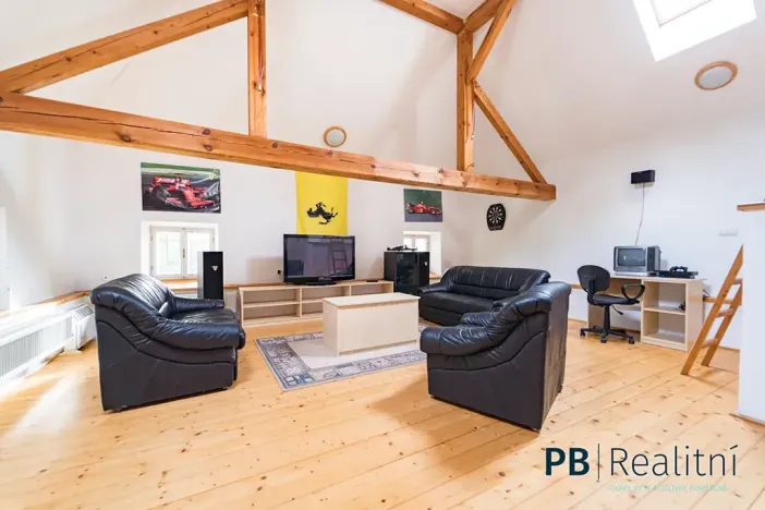 Prodej rodinného domu, Křemže, 450 m2