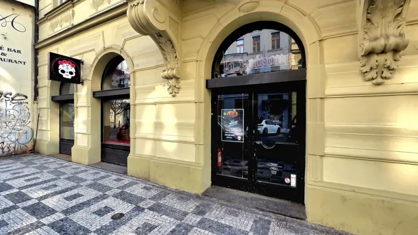 Pronájem obchodního prostoru, Praha - Staré Město, Dlouhá, 86 m2