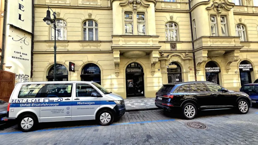 Pronájem obchodního prostoru, Praha - Staré Město, Dlouhá, 86 m2