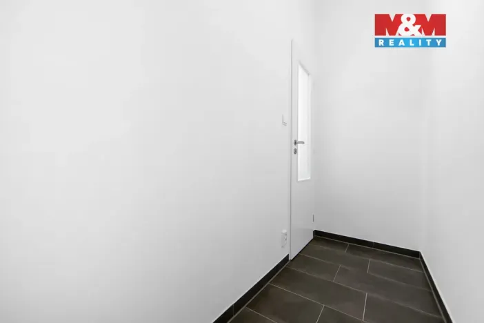 Pronájem kanceláře, Dobřany, Jiráskova, 29 m2