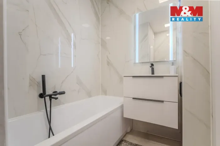 Prodej bytu 2+1, Karviná - Ráj, Kosmonautů, 54 m2