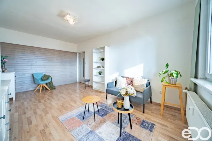 Prodej bytu 2+1, Praha, Sněženková, 51 m2