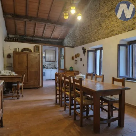 Prodej zemědělské usedlosti, Capolona,Itálie, 377 m2