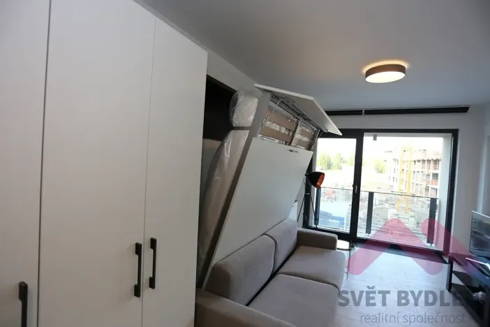 Pronájem bytu 1+kk, Praha - Karlín, U Mlýnského kanálu, 42 m2