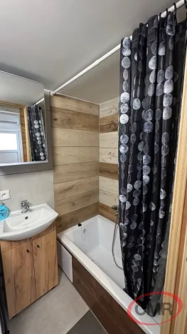 Pronájem bytu 1+kk, Praha, Husitská, 14 m2