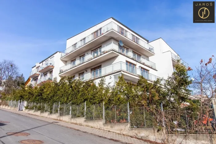 Pronájem bytu 2+kk, Praha - Libeň, Nad Rokoskou, 54 m2