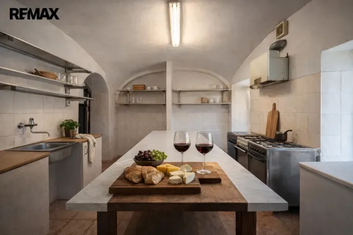 Prodej zemědělské usedlosti, Hluboké Dvory, 951 m2