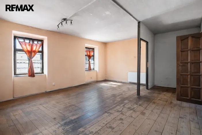 Prodej zemědělské usedlosti, Hluboké Dvory, 951 m2