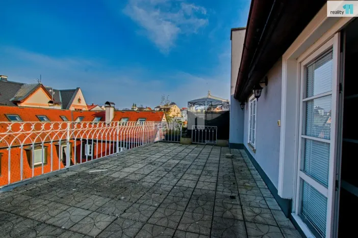 Pronájem bytu 2+kk, Liberec - Liberec III-Jeřáb, Barvířská, 65 m2