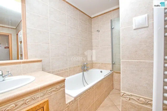 Pronájem bytu 2+kk, Liberec - Liberec III-Jeřáb, Barvířská, 65 m2