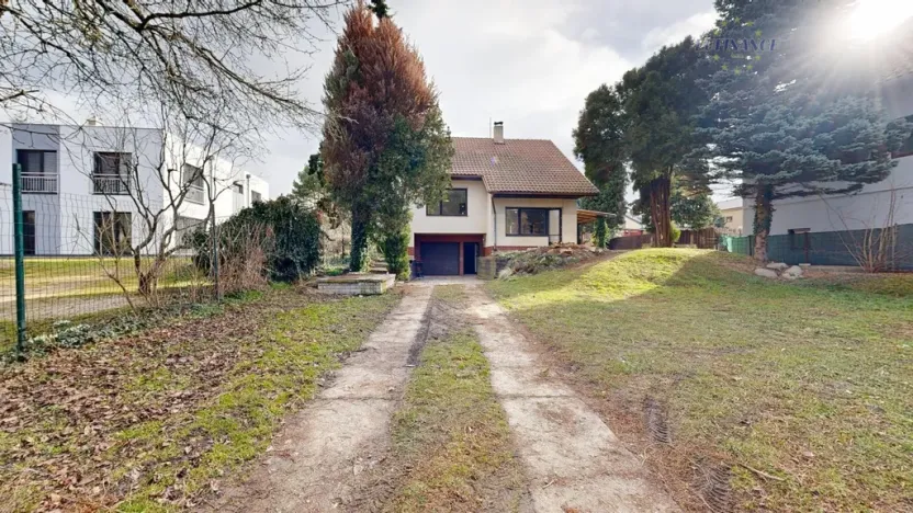 Prodej rodinného domu, Kralupy nad Vltavou - Lobeček, Vltavská, 221 m2