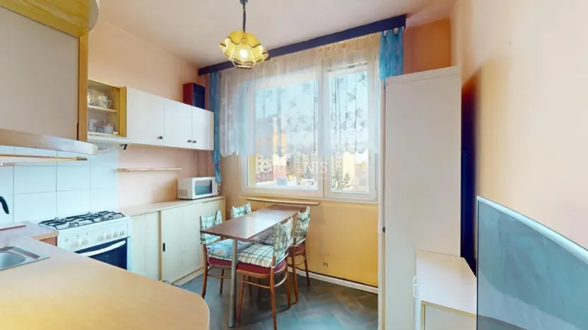 Prodej bytu 2+1, Chomutov, Holešická, 61 m2