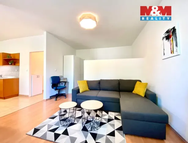 Pronájem bytu 1+kk, Frýdek-Místek - Místek, Pavlíkova, 40 m2