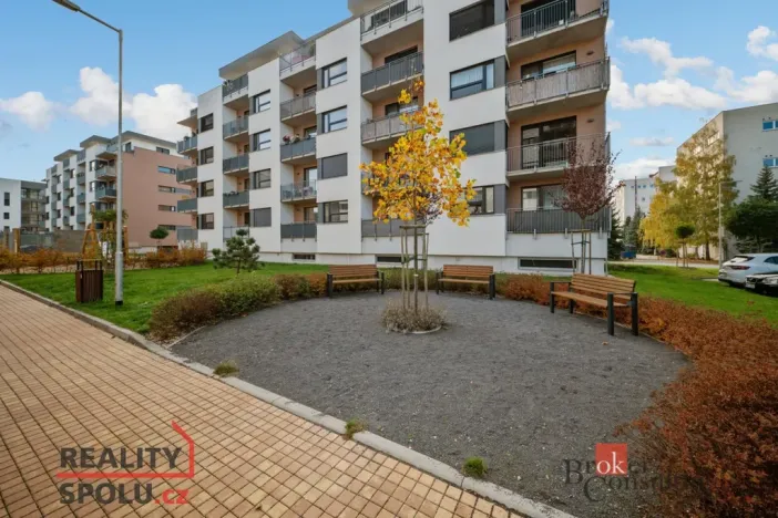 Prodej bytu 2+kk, Hradec Králové - Nový Hradec Králové, Antonína Petrofa, 54 m2