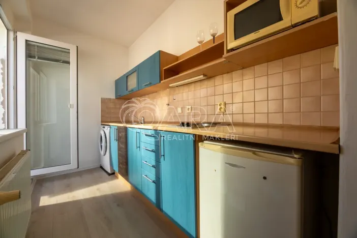 Pronájem bytu 1+kk, Praha - Vinohrady, 24 m2