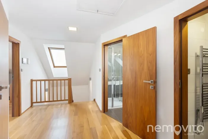 Prodej rodinného domu, Jesenice, Zvonková, 230 m2