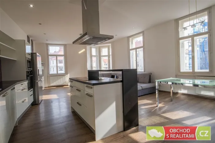 Pronájem bytu 3+kk, Praha, Dejvická, 106 m2