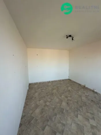 Pronájem bytu 1+1, Jirkov, SNP, 36 m2