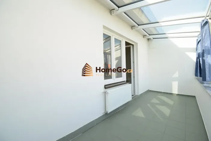 Pronájem bytu 1+1, Praha - Nusle, U gymnázia, 45 m2