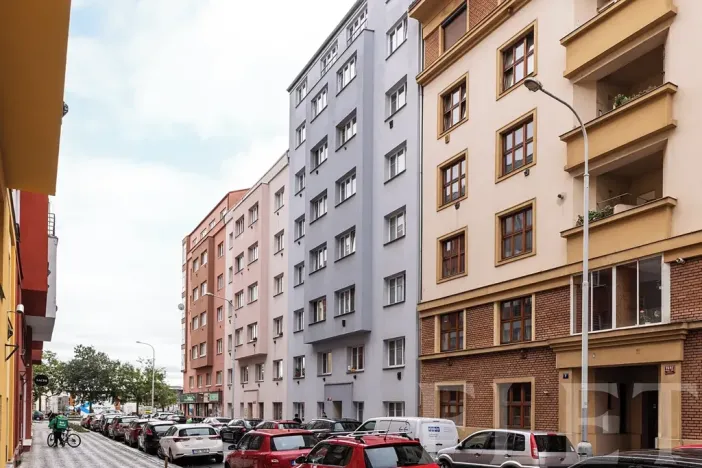 Prodej bytu 2+kk, Praha - Holešovice, Stupkova, 44 m2