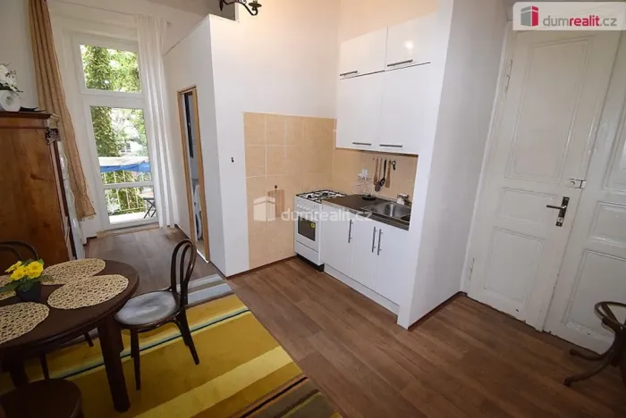 Pronájem bytu 1+1, Praha - Vinohrady, Jana Masaryka, 43 m2