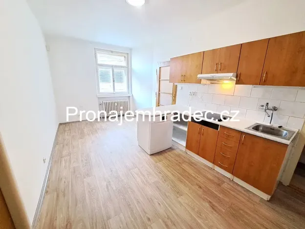 Pronájem bytu 1+1, Hradec Králové, Nerudova, 50 m2