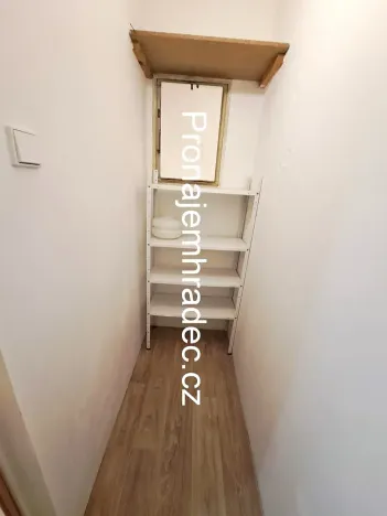 Pronájem bytu 1+1, Hradec Králové, Nerudova, 50 m2