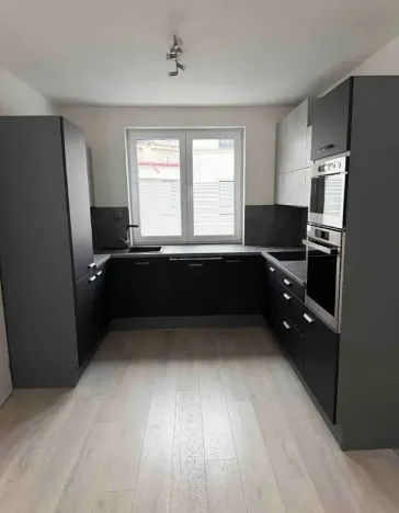 Prodej rodinného domu, Štěchovice, Hlavní, 108 m2