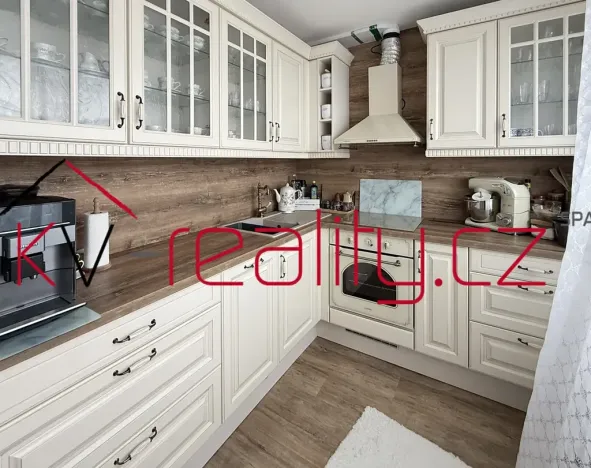 Pronájem bytu 2+1, Karlovy Vary, Klínovecká, 64 m2