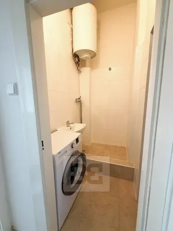 Pronájem bytu 2+1, Praha - Holešovice, 52 m2