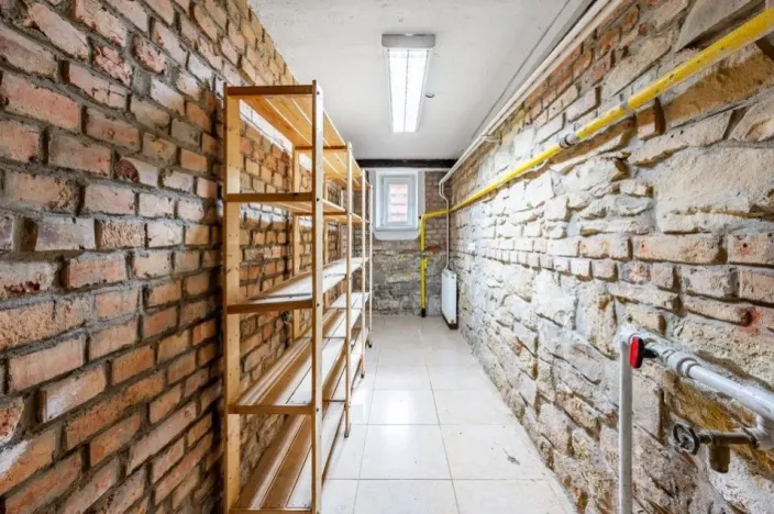 Pronájem rodinného domu, Praha - Kobylisy, Sedlecká, 200 m2