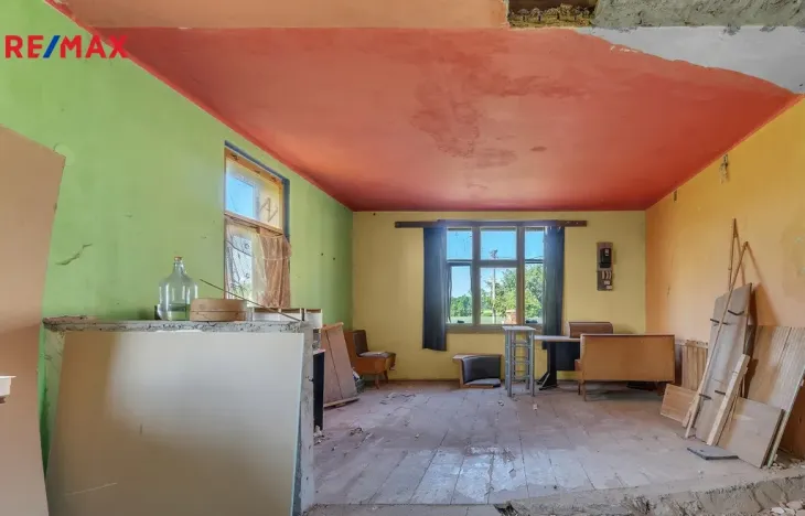 Prodej rodinného domu, Bašnice, 864 m2