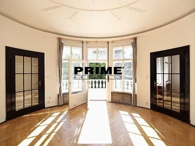 Pronájem kanceláře, Praha - Střešovice, Slunná, 270 m2