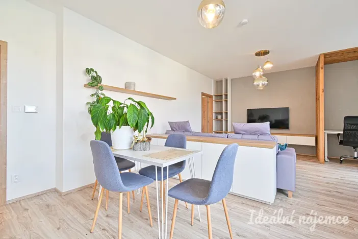 Pronájem bytu 2+kk, Slavkov u Brna, Slovanská, 67 m2