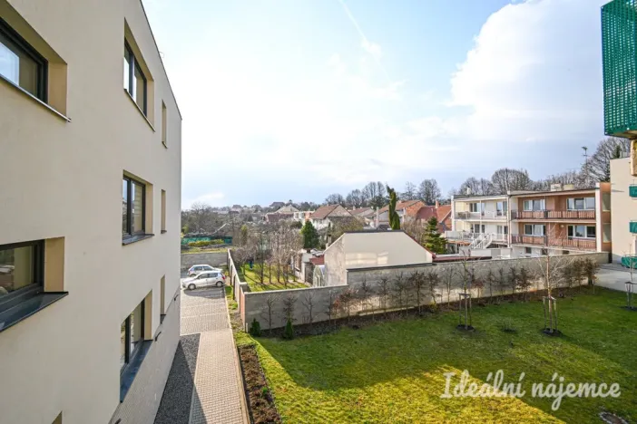 Pronájem bytu 2+kk, Slavkov u Brna, Slovanská, 67 m2