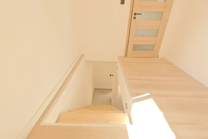 Pronájem bytu 2+kk, Jablonec nad Nisou, Nádražní, 55 m2